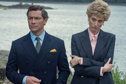 Dominic West e Elizabeth Debicki na pele de Charles e Diana, na série The Crown, da Netflix.<!-- NICAID(15301608) -->