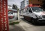 Das 17 ambulâncias do Samu de Porto Alegre, 6 estão fora de operação