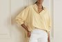 Camisa oversized: como usar o item fashion mais buscado no Google em 2022