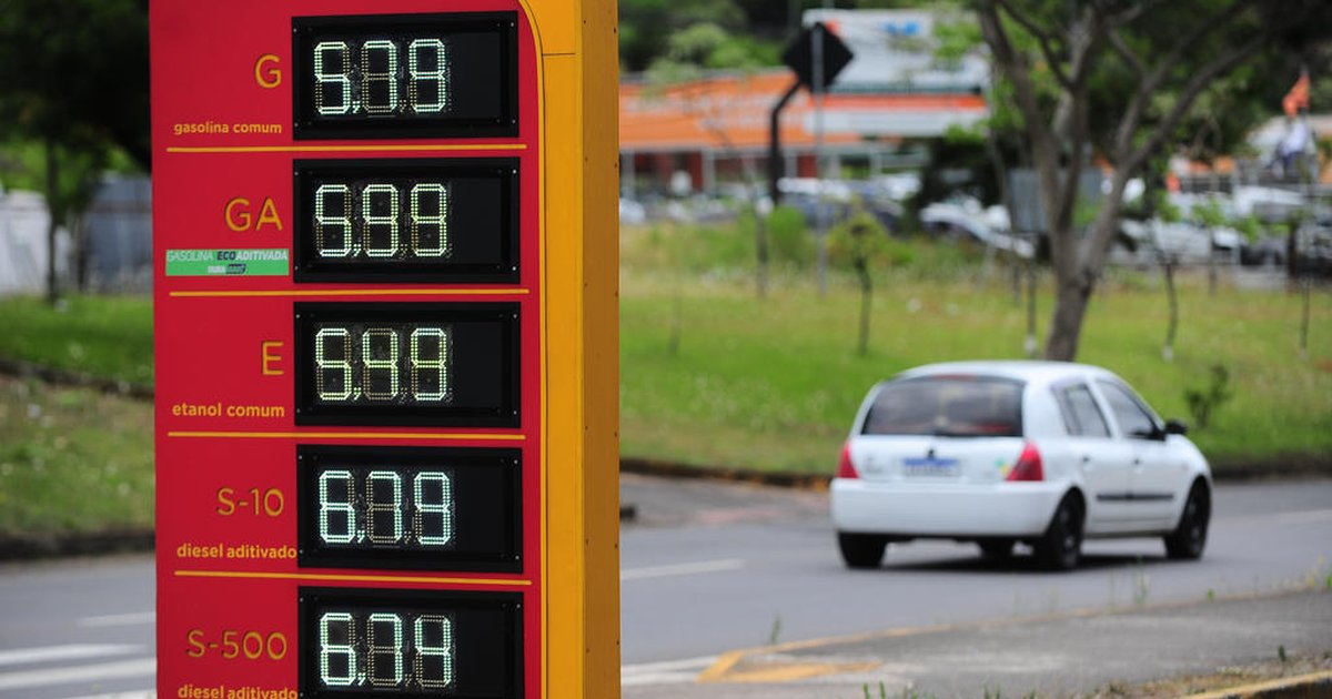 Preço médio da gasolina no RS sobre na primeira semana de 2023 e passa ...
