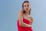 As Patrícias: Do estilo minimalista ao dramático, vestido de decote reto é tendência 