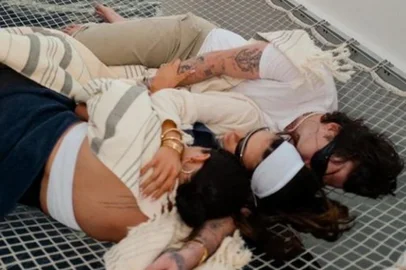 Filho de Beckham e esposa se mudam para casa de Selena Gomez<!-- NICAID(15321142) -->