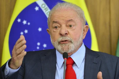 O presidente Luiz InÃ¡cio Lula da Silva durante cafÃ© da manhÃ£ com jornalistas setoristas, no PalÃ¡cio do Planalto.O Presidente da república, Luiz Inácio Lula da Silva, que já governou o país entre os anos de 2003 a 2010, e agora segue com seu terceiro mandato até o ano de 2026.Local: BrasÃ­liaIndexador: Marcelo Camargo/AgÃªncia BrasilFonte: AgÃªncia Brasil/Empresa Brasil dFotógrafo: Reporter Fotografico<!-- NICAID(15321492) -->