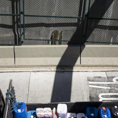 Porto Alegre, RS, Brasil - A Trincheira da Ceará vai completar em março 3 anos que foi inaugurada. Suja e improvisada, a obra da Copa apresenta um cenário pouco convidativo por quem precisa passar por ela. Foto: Jefferson Botega / Agencia RBSIndexador: Jeff Botega<!-- NICAID(15329689) -->