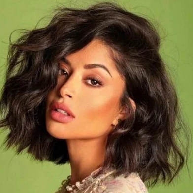 Após completar 34 anos na terça-feira, a modelo Aline Riscado decidiu voltar a usar seu nome de batismo, Aline Campos, e revelou novo visual em suas redes sociais, agora com os cabelos mais curtos. <!-- NICAID(14914145) -->