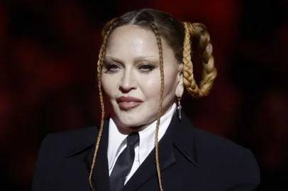 LOS ANGELES, CALIFORNIA - FEBRUARY 05: (FOR EDITORIAL USE ONLY) Madonna speaks onstage during the 65th GRAMMY Awards at Crypto.com Arena on February 05, 2023 in Los Angeles, California.   Frazer Harrison/Getty Images/AFP (Photo by Frazer Harrison / GETTY IMAGES NORTH AMERICA / Getty Images via AFP)<!-- NICAID(15341250) -->