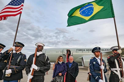 Lula desembarca nos Estados Unidos para primeira reunião com Joe Biden<!-- NICAID(15345240) -->