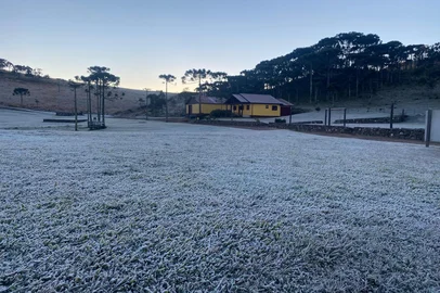 São José dos Ausentes, do interior do município, pertinho do Pico do Montenegro, o ponto mais alto do Rio Grande do Sul na manhã da quinta-feira (18/06/2026)<!-- NICAID(16309011) -->