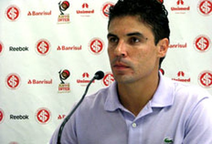 Eduardo Cecconi / null