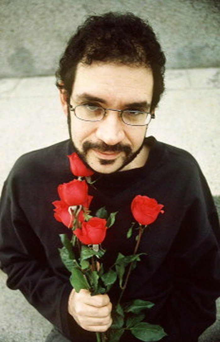 Cris Bierrenbach / null