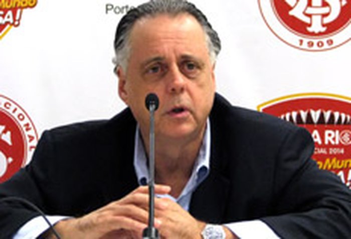 Eduardo Cecconi / null