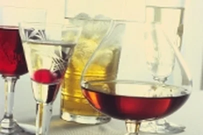 acessórios host receber recepção reunião encontro amigos recepções bufê buffet coquetel preparar preparação servir serviço louças louça louçaria prato pratos talheres porta guardanapo guardanapos anel sous plat sousplat supla suplá hashi hashis guia compra compras cozinha jantar janta estar - arquitetura decoração - pense imóveis - 18/10/2010 copo copos bebida bebida drink drinks whisky licor conhaque licores vodka vodca drinque drinques homebar home-bar home bar em casa receber recepção gathering - 08/10/2010 13/10/2010